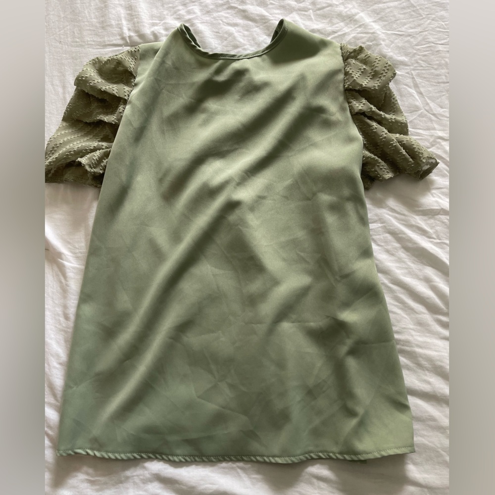 Puff sleeve top